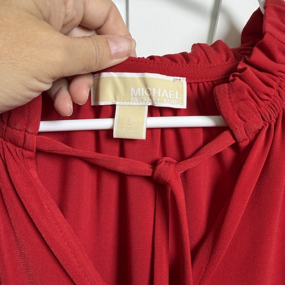 Michael Kors Red Blouse Size Small Ruffle V Neck Long Sleeve Romantic Classic - Picture 3 of 8